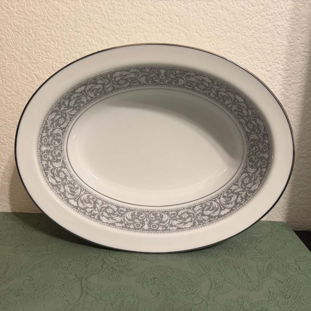 Noritake Naples 6975 Oval Vegetable Serving Bowl Platinum Trim